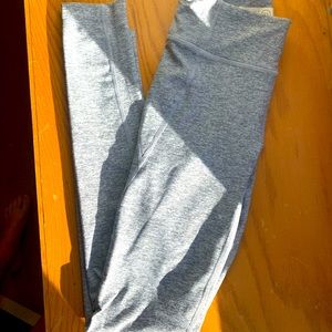 NWOT Outdoor Voices Gray 7/8 Technical Leggings